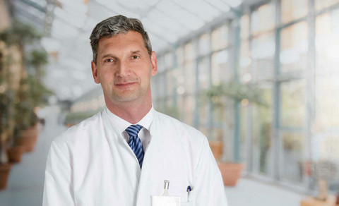 Dr. Ingo Schmehl, Direktor der Klinik für Neurologie im Unfallkrankenhaus Berlin